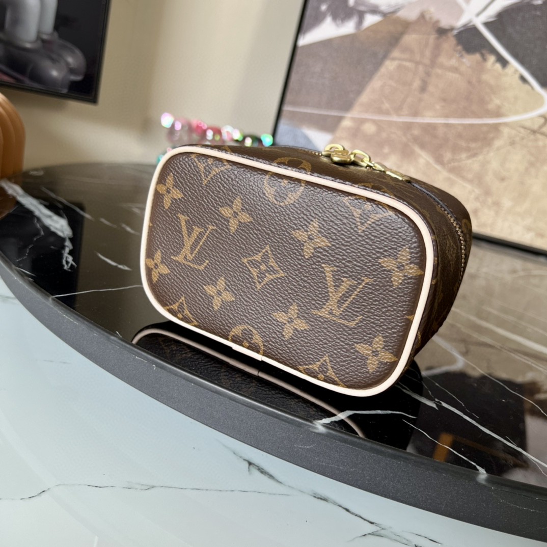 LOUIS VUITTON NICE NANO 经典老花拉链开合涂层帆布拼牛皮革饰边 收纳包 化妆包 手提包 女款 棕色 M44936