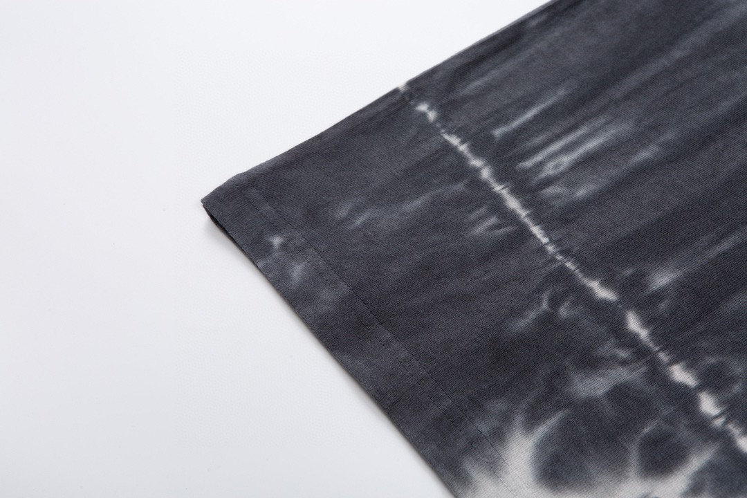 LOUIS VUITTON 路易威登 字母图案印花 圆领 短袖 T 恤 上衣 夏款 男女同款 蓝色 1AAGQ8