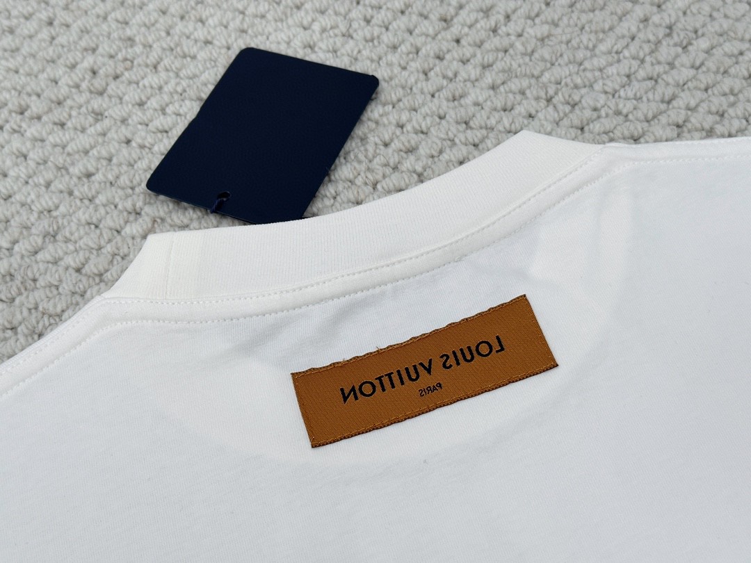 LOUIS VUITTON 路易威登 logo动物印花圆领 短袖 T 恤 上衣 夏款 男女同款 白色 1ABXR6