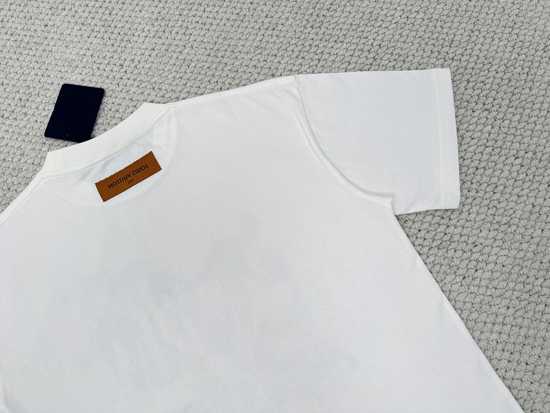 LOUIS VUITTON 路易威登 logo动物印花圆领 短袖 T 恤 上衣 夏款 男女同款 白色 1ABXR6