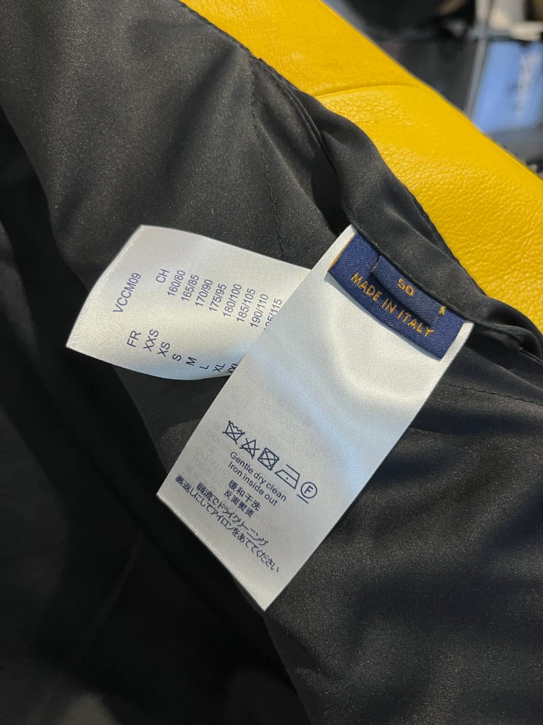 高定系列 LOUIS VUITTON 路易威登 撞色字母印花拉链飞行员 夹克 棒球服 皮衣 外套 长袖 男款 黑黄 1AB989