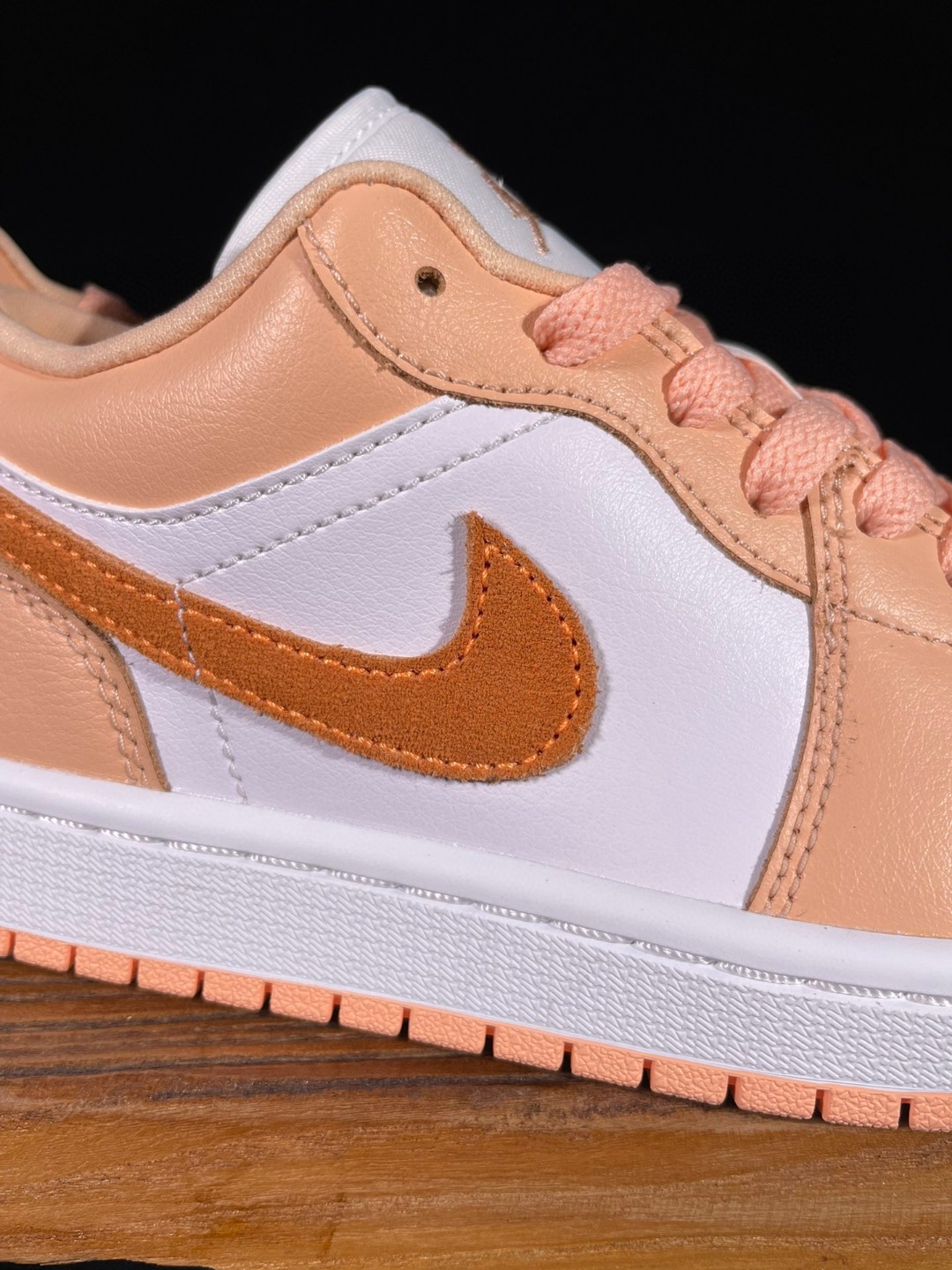 Jordan Air Jordan 1 Low Sunset Haze 低筒 复古 轻便 板鞋 休闲鞋 波鞋 女鞋 日落霧黃 DC0774-801