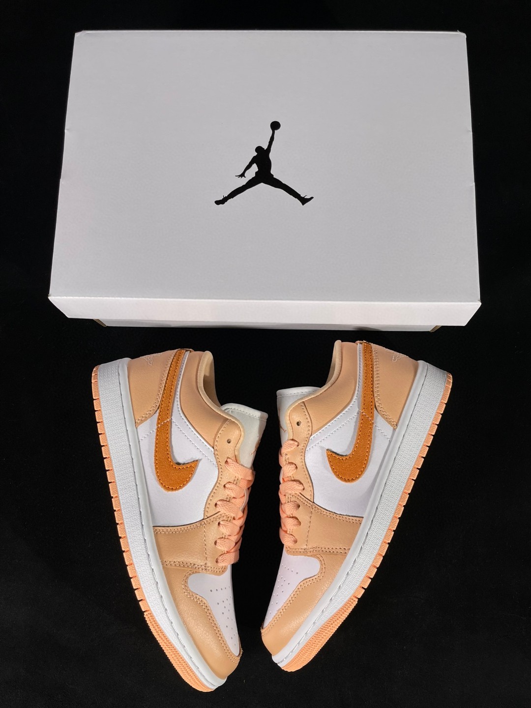 Jordan Air Jordan 1 Low Sunset Haze 低筒 复古 轻便 板鞋 休闲鞋 波鞋 女鞋 日落霧黃 DC0774-801