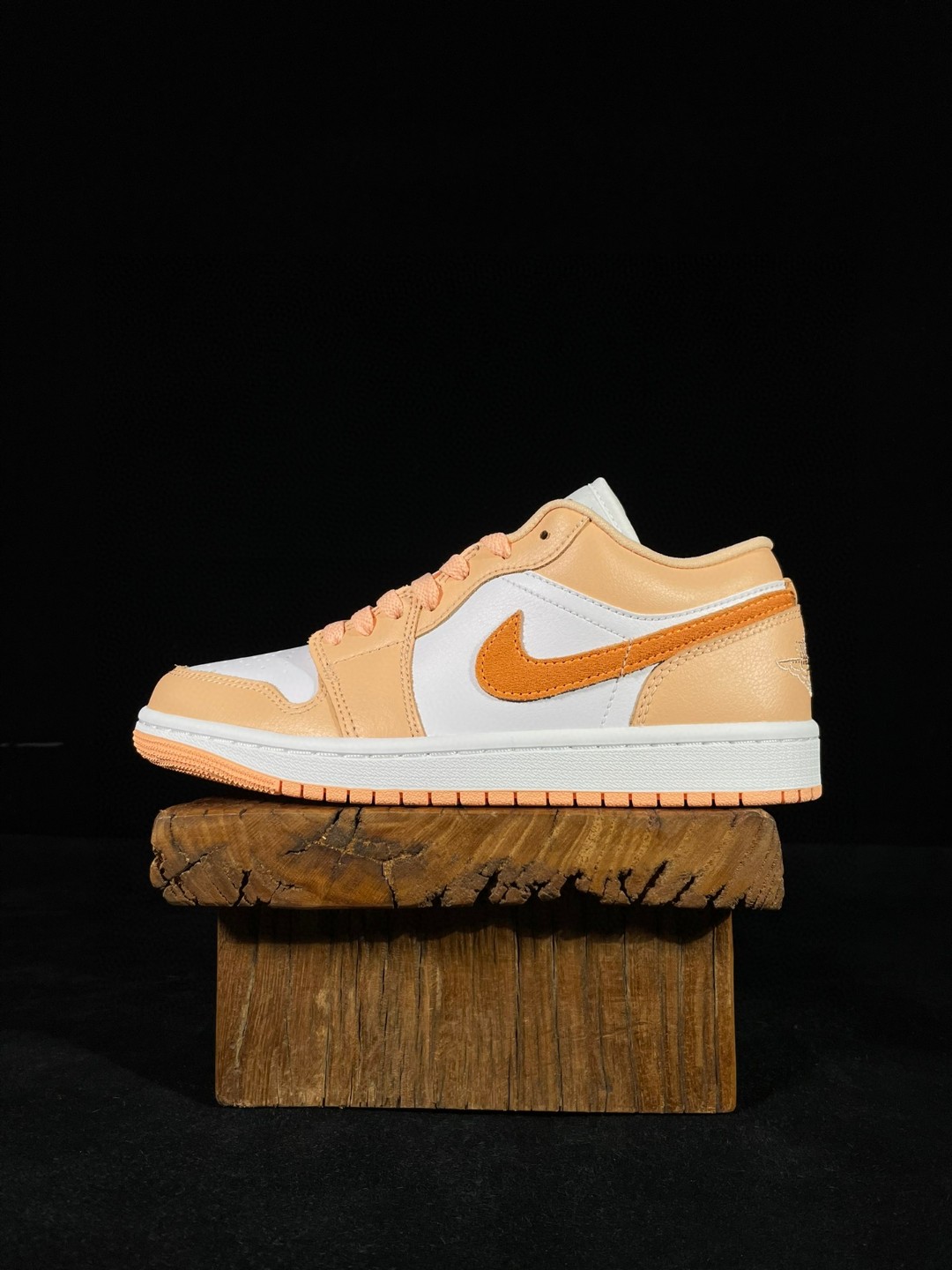 Jordan Air Jordan 1 Low Sunset Haze 低筒 复古 轻便 板鞋 休闲鞋 波鞋 女鞋 日落霧黃 DC0774-801