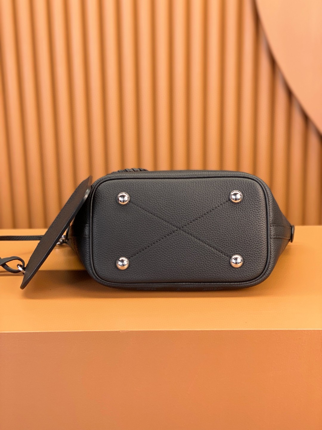 LOUIS VUITTON 路易威登 Blossom MM 品牌镂空Logo老花满印粒面小牛皮 托特包 斜挎包 单肩包 手提包 黑色 M21848