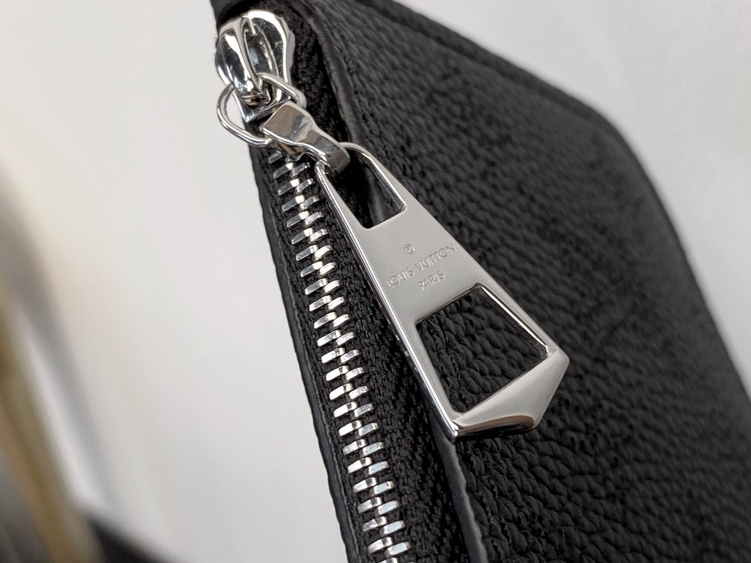 LOUIS VUITTON 路易威登 Blossom MM 品牌镂空Logo老花满印粒面小牛皮 托特包 斜挎包 单肩包 手提包 黑色 M21848