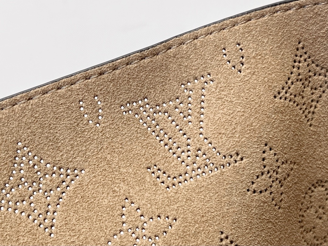 LOUIS VUITTON 路易威登 Blossom MM 品牌镂空Logo老花满印粒面小牛皮 托特包 斜挎包 单肩包 手提包 米白色