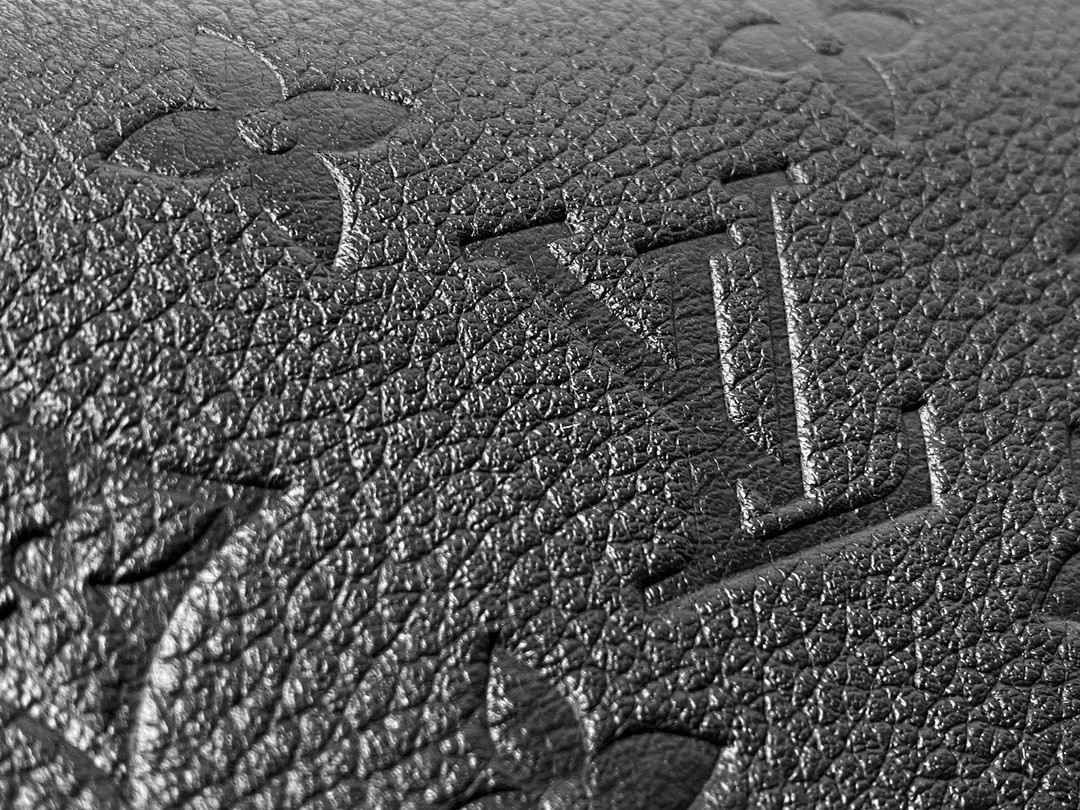 LOUIS VUITTON 路易威登 Pochette Metis 时尚老花压印牛皮 斜挎包 单肩包 手提包 黑色 M41487