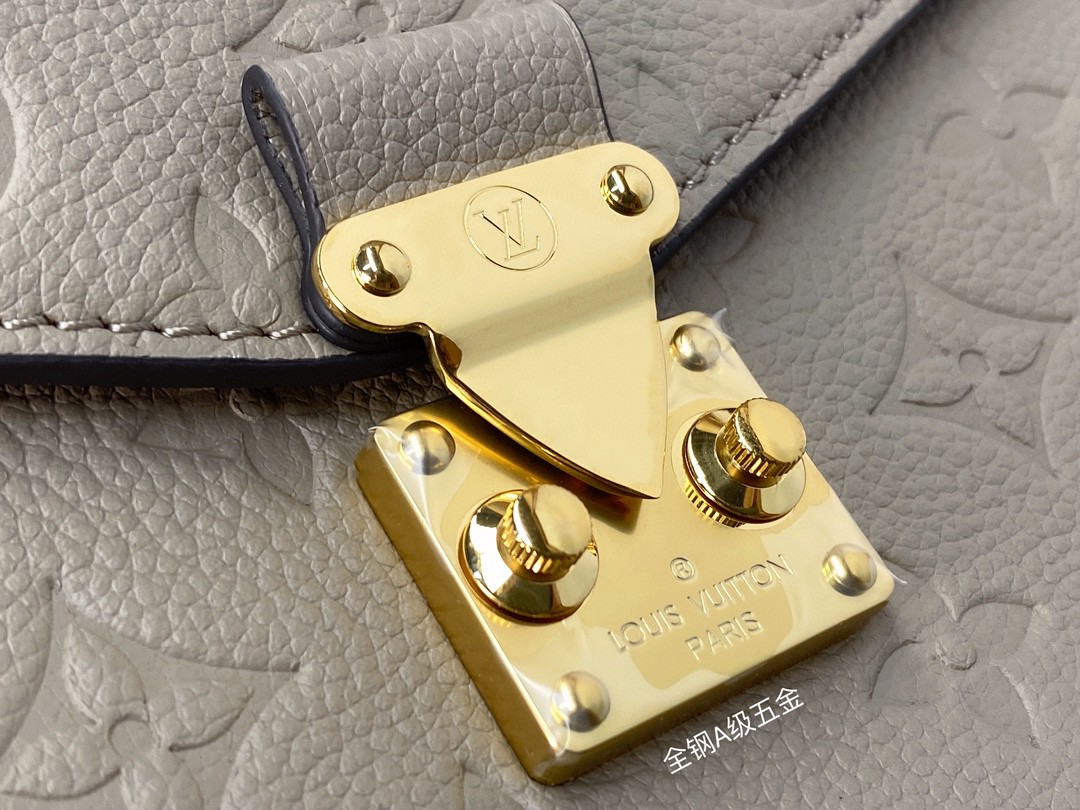 LOUIS VUITTON 路易威登 Pochette Metis 时尚老花压印牛皮 邮差包 斜挎包 单肩包 手提包 灰杏色 M44881