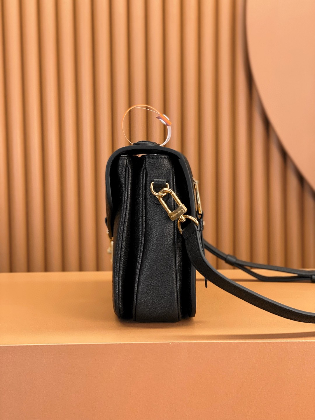 LOUIS VUITTON 路易威登 Pochette Metis 时尚老花压印牛皮 斜挎包 单肩包 手提包 黑色 M41487