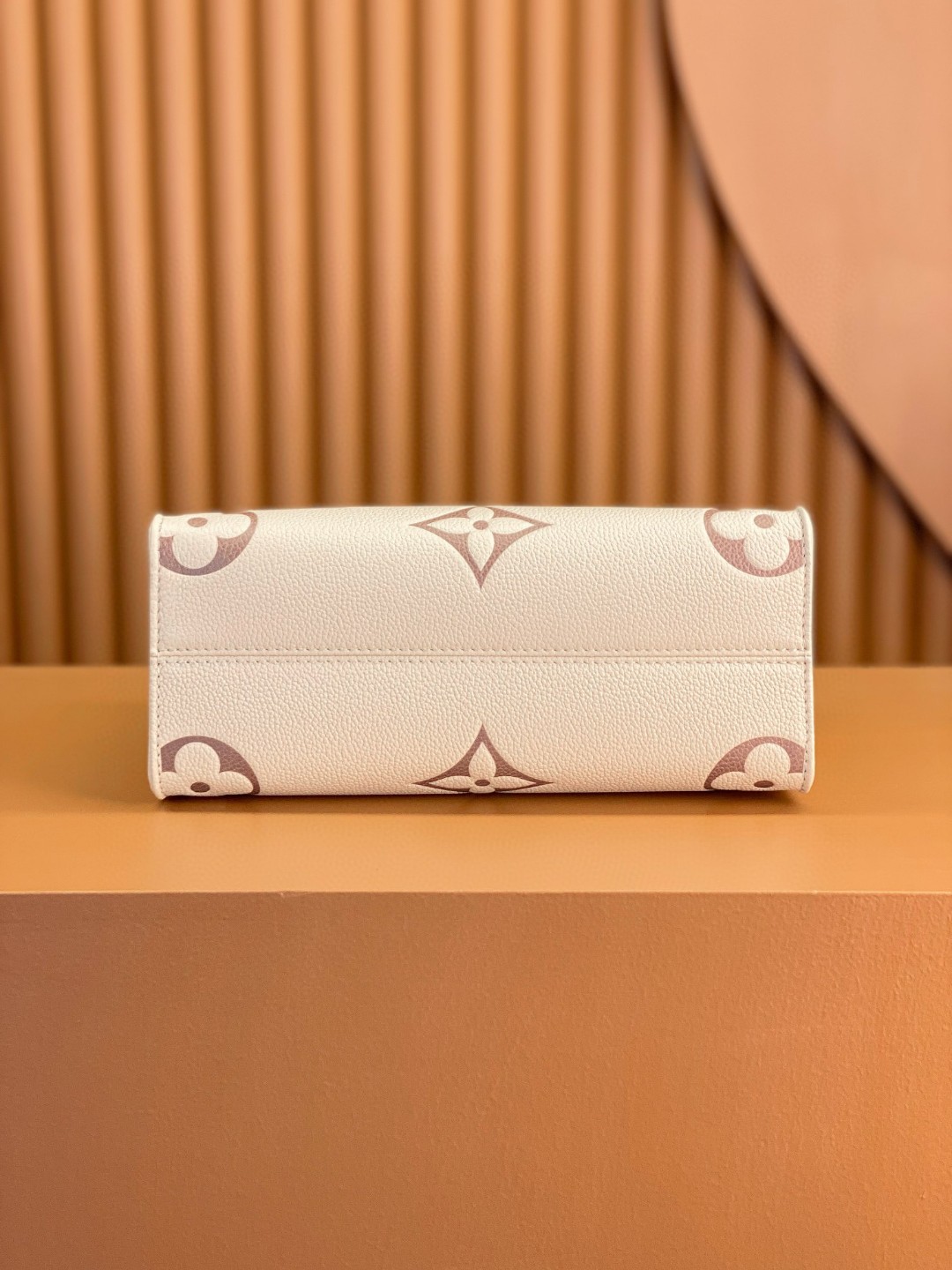 LOUIS VUITTON 路易威登 经典老花满印压花粒面牛皮 托特包 斜挎包 单肩包 手提包 白色 M45654