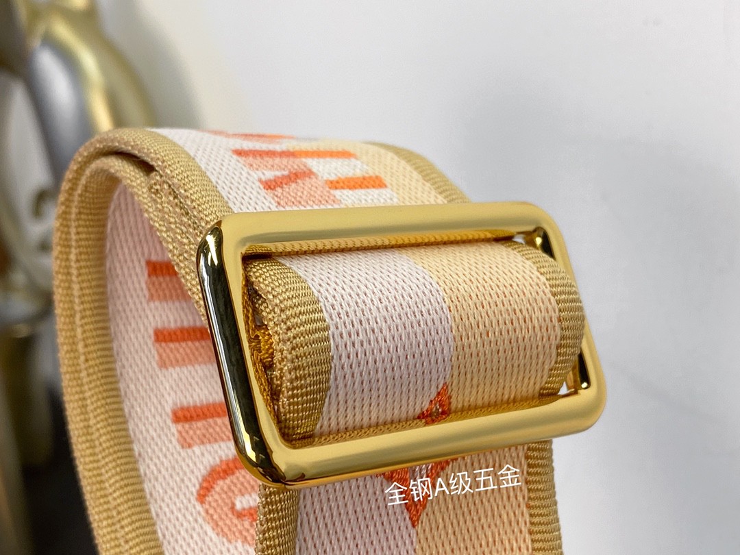 LOUIS VUITTON 路易威登 SpeedyBandoulière 20 经典老花满印刺绣Logo肩带帆布拼皮 斜挎包 单肩包 手提包 棕色 M46594