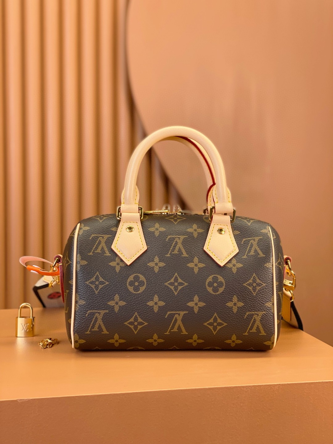 LOUIS VUITTON 路易威登 Speedy 20 经典老花满印刺绣Logo肩带帆布拼皮 斜挎包 单肩包 手提包 黑棕色 M46234