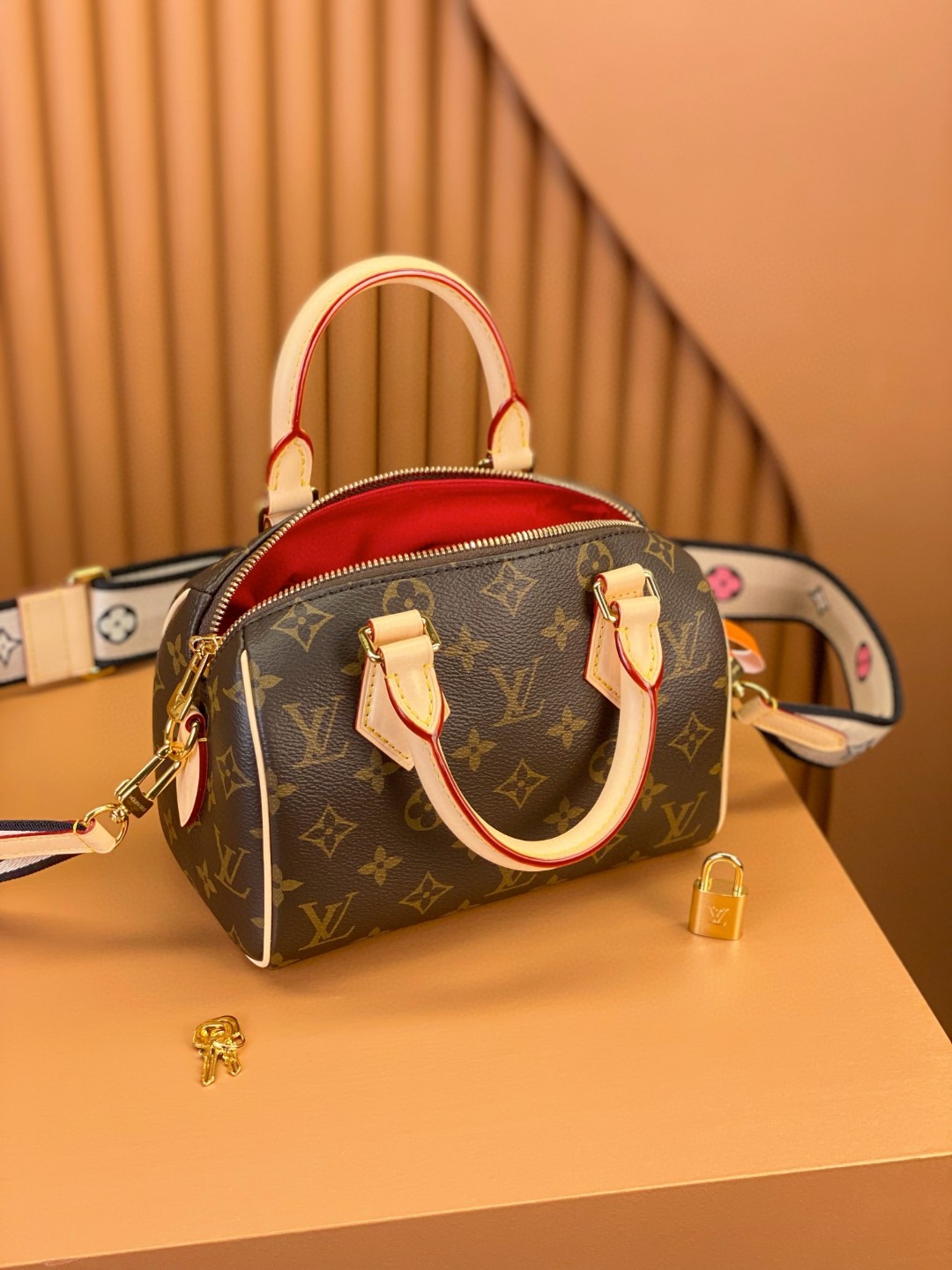 LOUIS VUITTON 路易威登 Speedy 20 经典老花满印刺绣Logo肩带帆布拼皮 斜挎包 单肩包 手提包 黑棕色 M46234