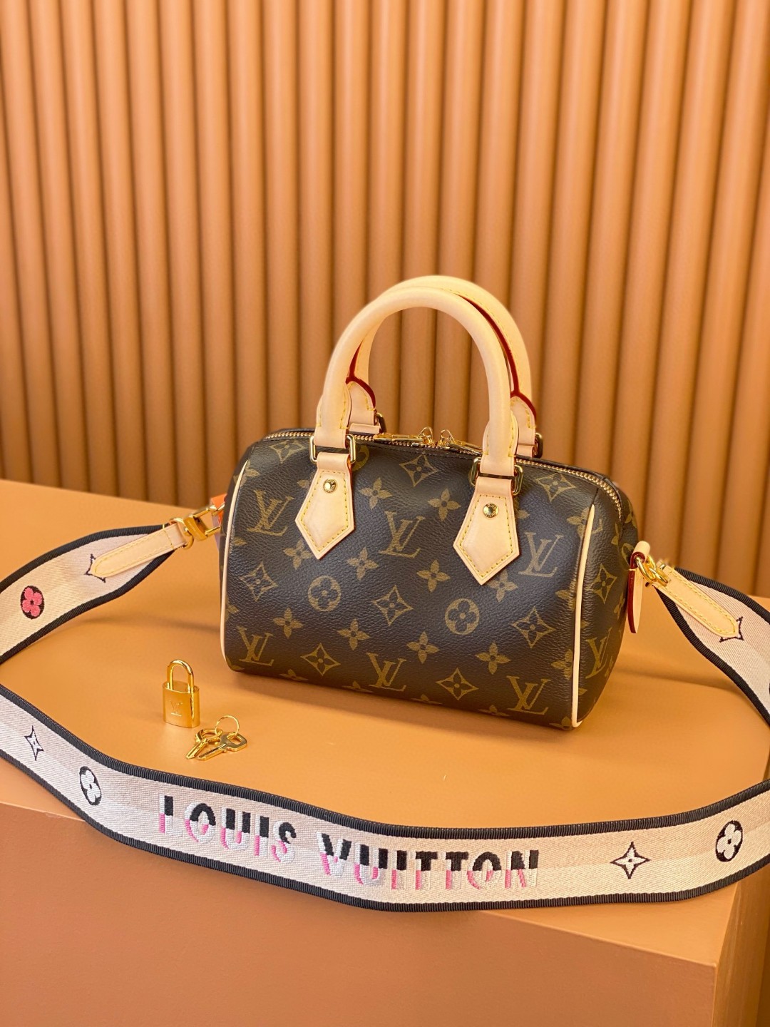 LOUIS VUITTON 路易威登 Speedy 20 经典老花满印刺绣Logo肩带帆布拼皮 斜挎包 单肩包 手提包 棕色 M45957