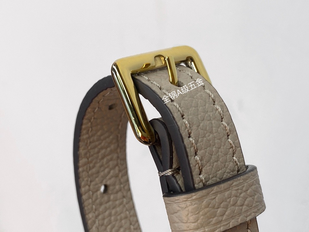 LOUIS VUITTON 路易威登 NOE NANO 通体徽标印花抽绳开合压纹粒面牛皮 水桶包 斜挎包 单肩包 手提包 大象灰 M46291