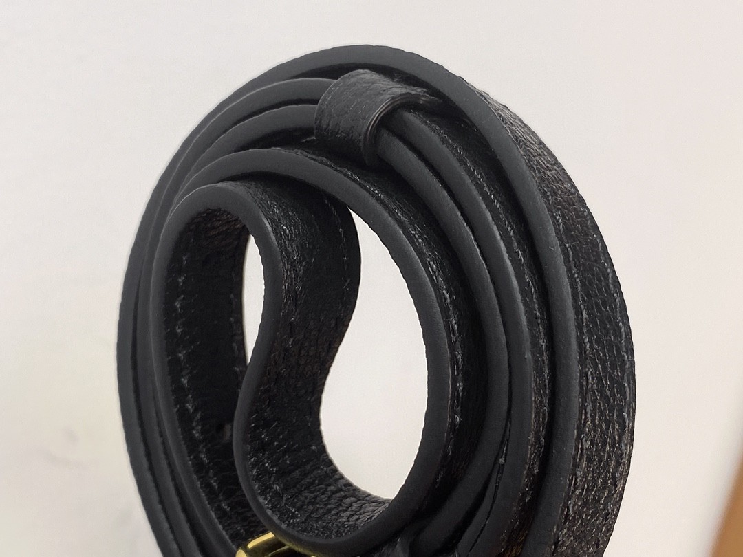 LOUIS VUITTON 路易威登 NOE NANO 通体徽标印花抽绳开合压纹粒面牛皮 水桶包 斜挎包 单肩包 手提包 黑色 