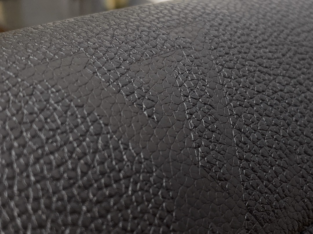 LOUIS VUITTON 路易威登 IVY 金属链条老花满印牛皮革 法棍包 腋下包 斜挎包 单肩包 手提包 黑色 M82154