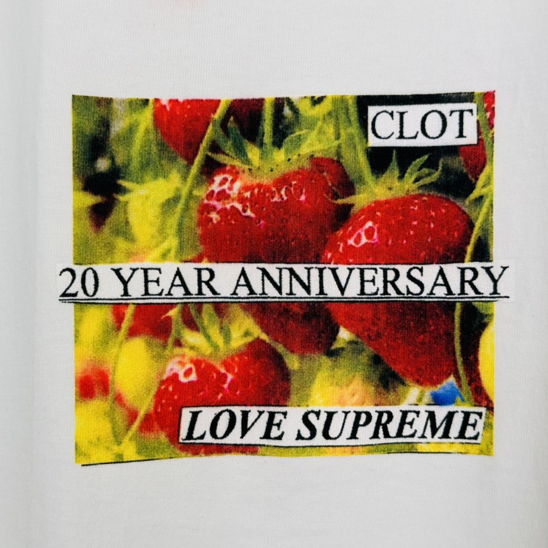 Supreme CLOT 联名款 字母草莓图案印花 圆领 短袖 T 恤 男女同款 白色 SUP-SS23-73