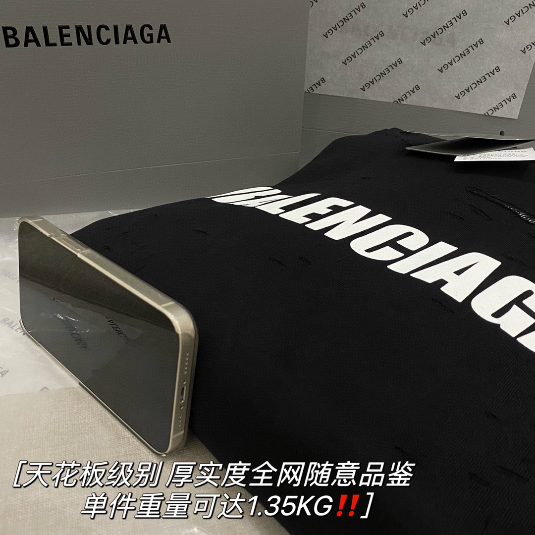 Balenciaga 巴黎世家 SS22 Caps Destroyed 艺术印花裂纹设计破洞裂纹效果 连帽卫衣 套头 卫衣 宽松 男女同款 黑色 659403TKVB61093