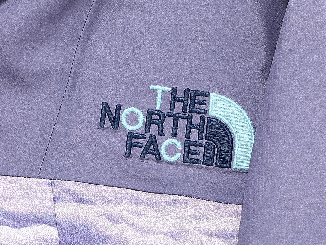 THE NORTH FACE 北面 CLOT 联名款 SS23 logo刺绣连帽防水长袖冲锋衣 夹克 外套 男女同款 苍穹青 日出堇 NF0A8736-IAN