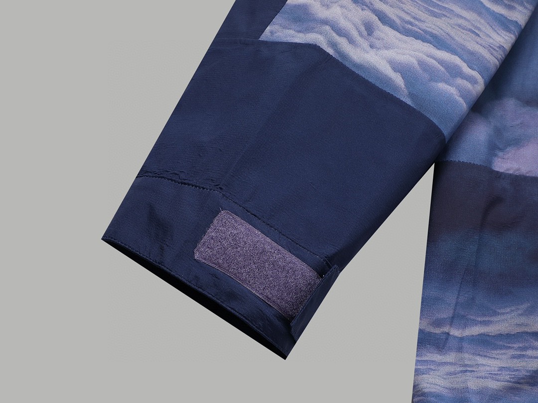 THE NORTH FACE 北面 CLOT 联名款 SS23 logo刺绣连帽防水长袖冲锋衣 夹克 外套 男女同款 苍穹青 日出堇 NF0A8736-IAN