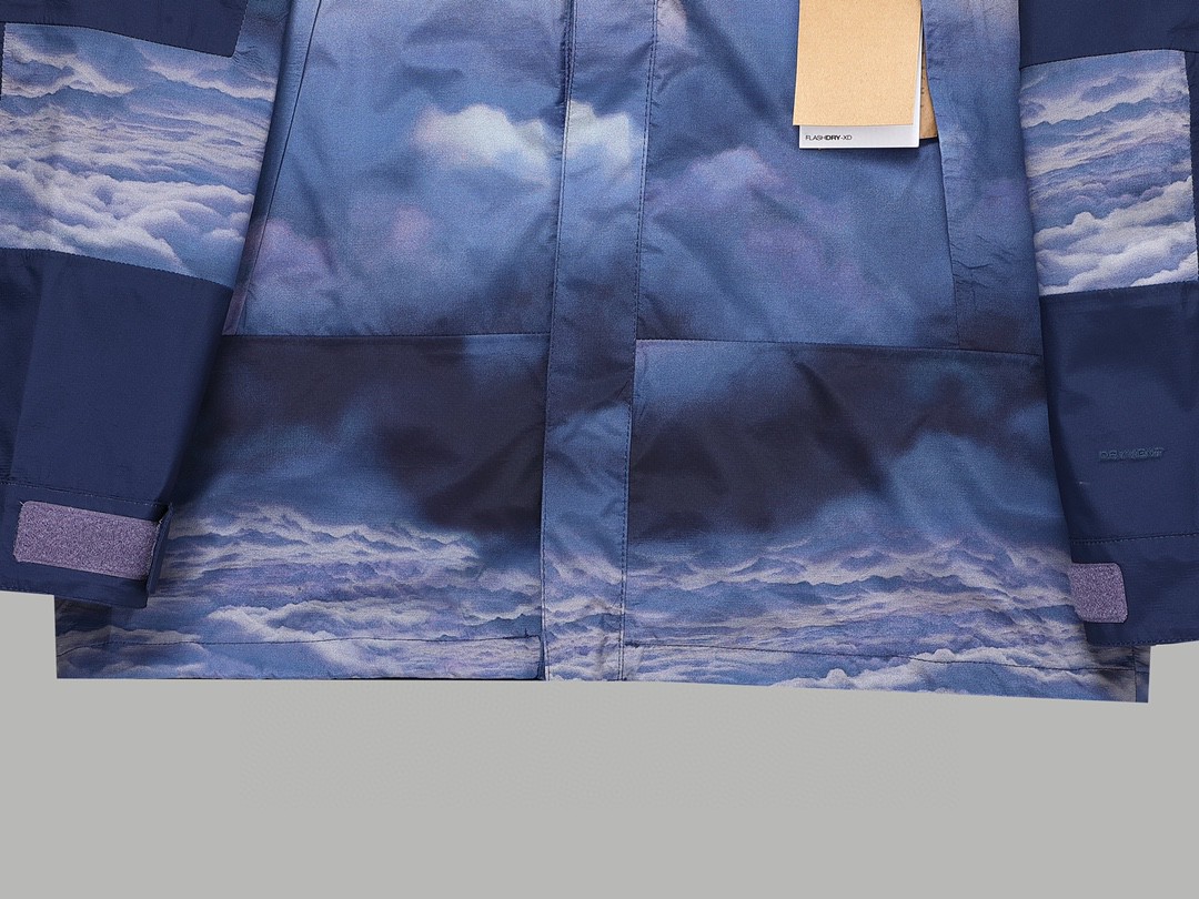 THE NORTH FACE 北面 CLOT 联名款 SS23 logo刺绣连帽防水长袖冲锋衣 夹克 外套 男女同款 苍穹青 日出堇 NF0A8736-IAN