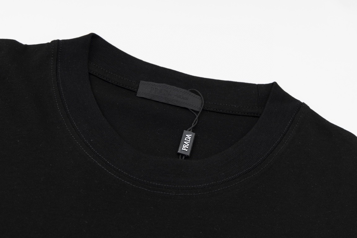 PRADA 普拉达 几何图形印花图案 套头圆领 短袖 T恤 男女同款 白色 黑色 