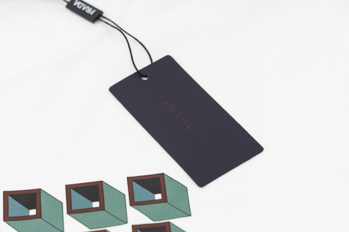 PRADA 普拉达 几何图形印花图案 套头圆领 短袖 T恤 男女同款 白色 黑色 