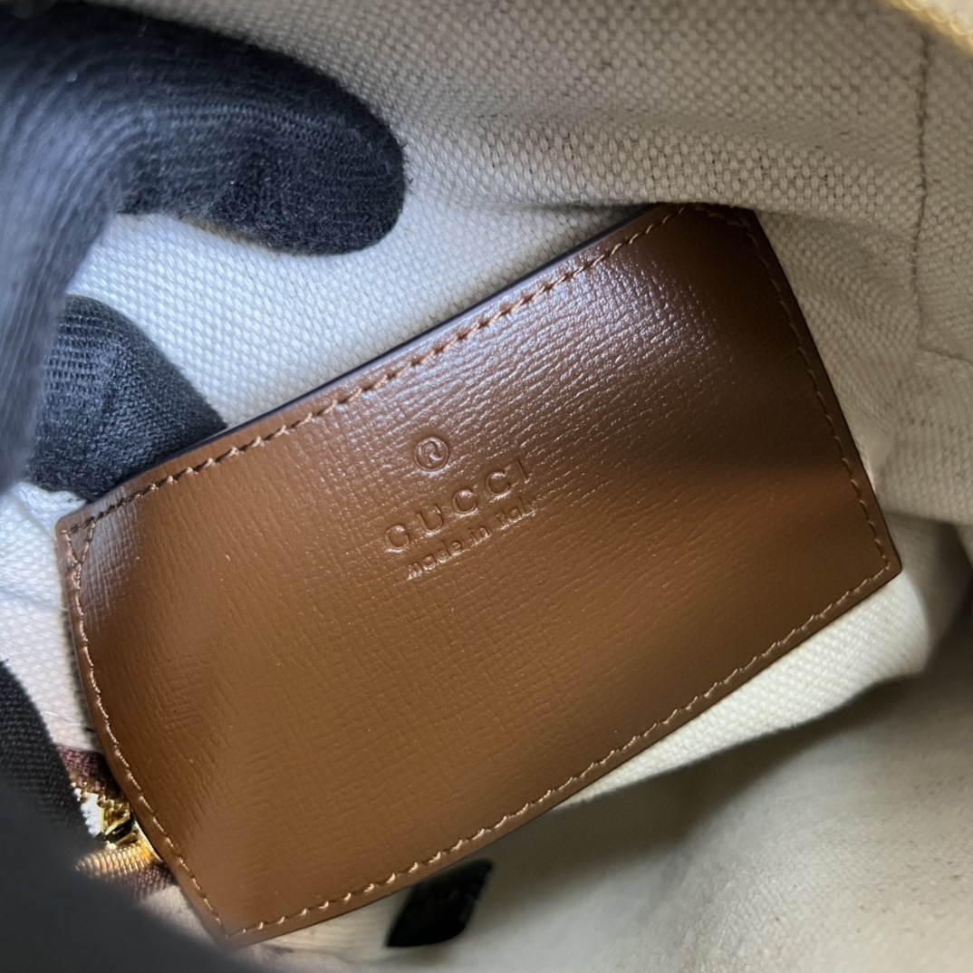 原厂皮 GUCCI 古驰 互扣式双G椭圆形标牌帆布拼皮革 邮差包 斜挎包 单肩包 乌木色 696016-92THG-8563