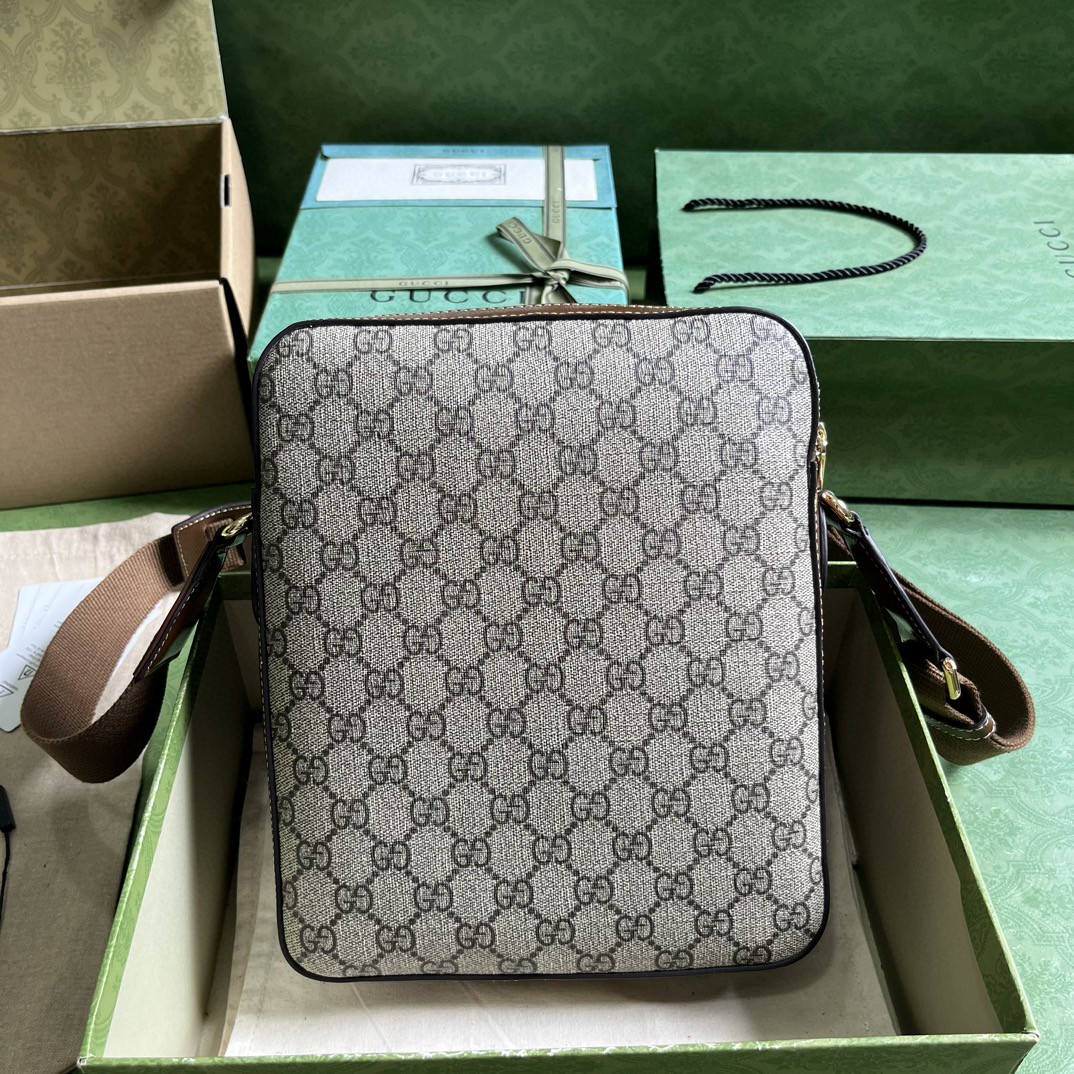 原厂皮 GUCCI 古驰 互扣式双G椭圆形标牌帆布拼皮革 邮差包 斜挎包 单肩包 棕色 696012-92THG-8563