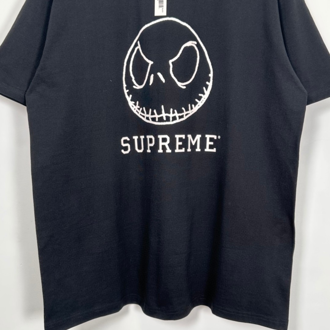 Supreme FW23 WEEK1 SKELETON TEE 纯色骷髅头字母印花圆领 短袖 T 恤 男女同款 黑色 SUP-FW23-004