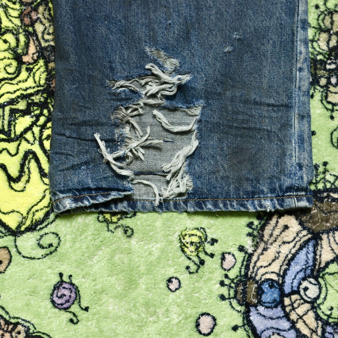 Balenciaga 巴黎世家 褶皱做旧纽扣破洞 牛仔裤 长裤 男款 蓝色