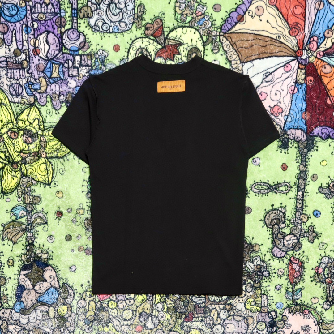 LOUIS VUITTON 路易威登 乐队演唱会字母印花 圆领 短袖 T 恤 上衣 夏款 男女同款 黑色 1AARPC