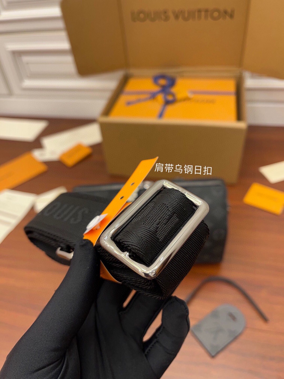 LOUIS VUITTON 路易威登 CITY KEEPALL 经典老花满印 斜挎包 单肩包 手提包 黑色 M45936