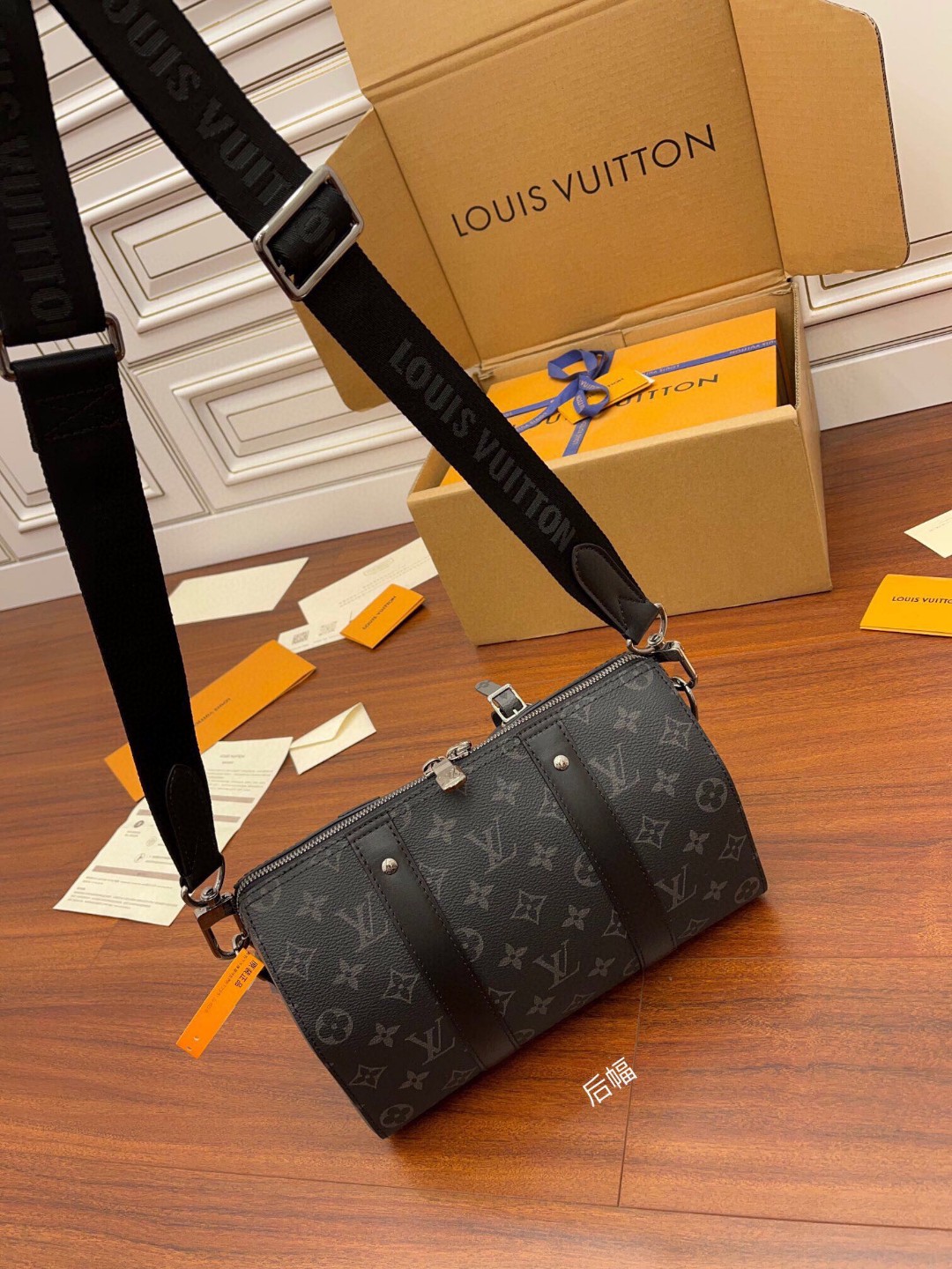 LOUIS VUITTON 路易威登 CITY KEEPALL 经典老花满印 斜挎包 单肩包 手提包 黑色 M45936