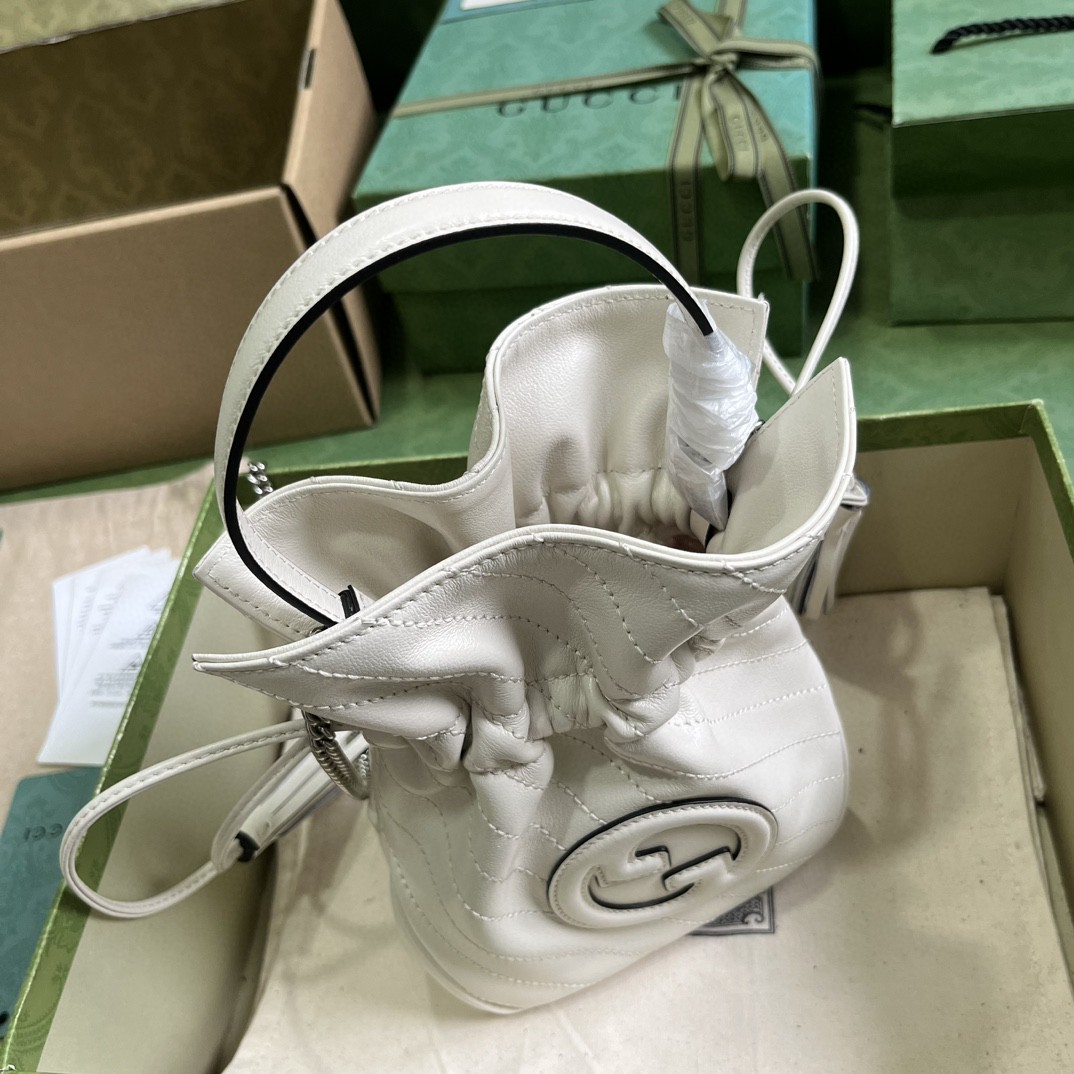 原厂皮 GUCCI 古驰 Blondie 抽绳开合流苏皮革 水桶包 斜挎包 手提包 白色 760313-AACP7-9022