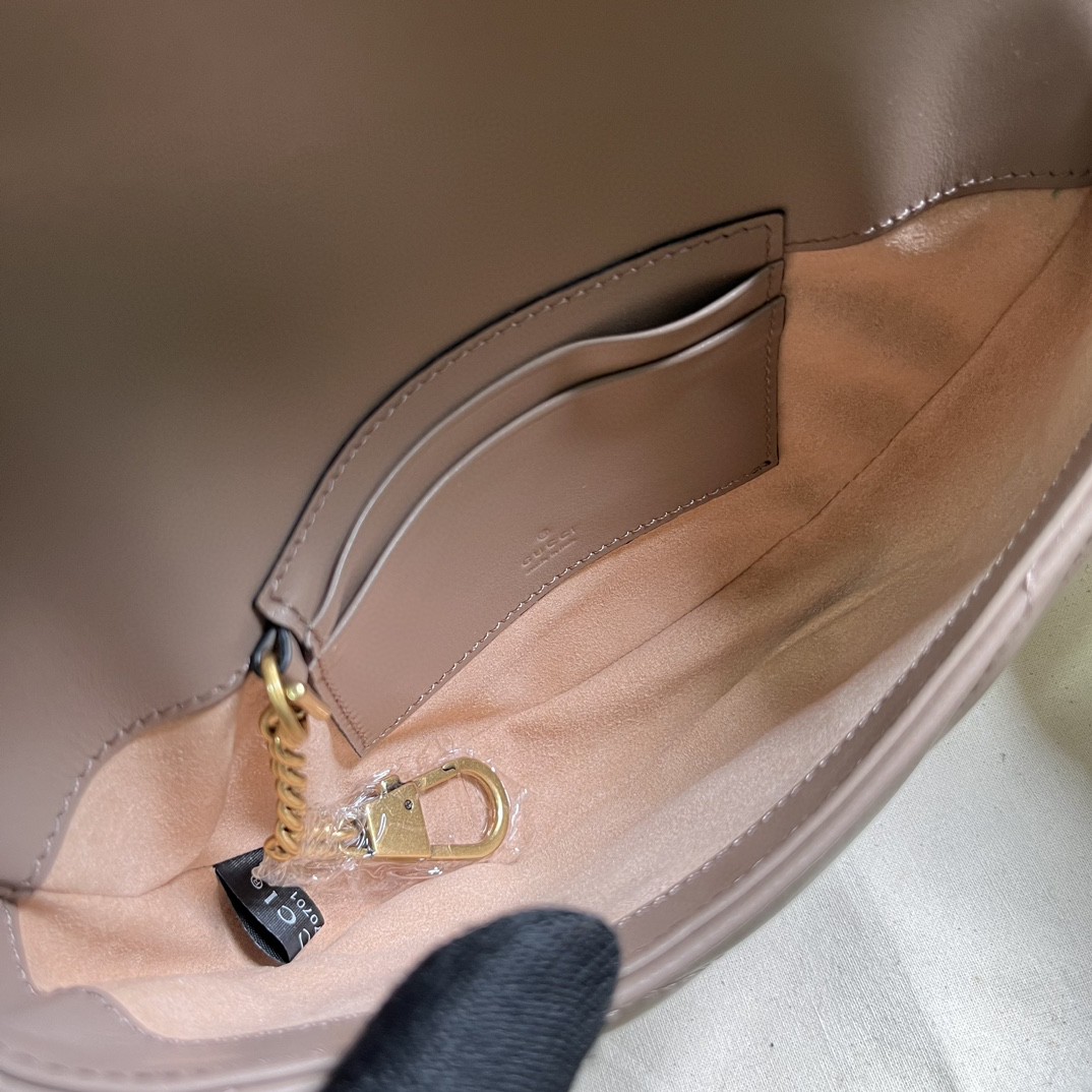 原厂皮 GUCCI 古驰 GG Marmont系列 双徽标链条肩带珩缝人字纹皮革 单肩包 斜挎包 手提包 奶茶色 746431