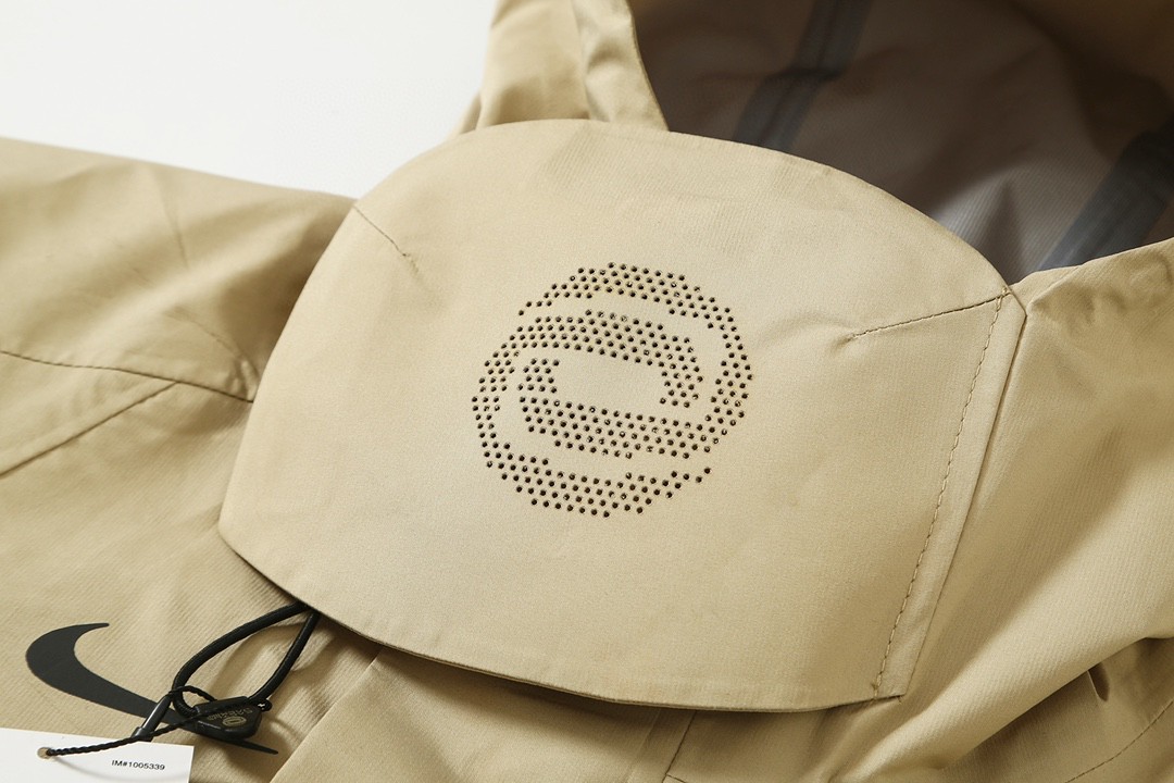Nike Travis Scott 联名款 GORE TEX 纯色Logo多口袋 连帽夹克  冲锋衣 外套 男款 女款 米色 DM1276-250