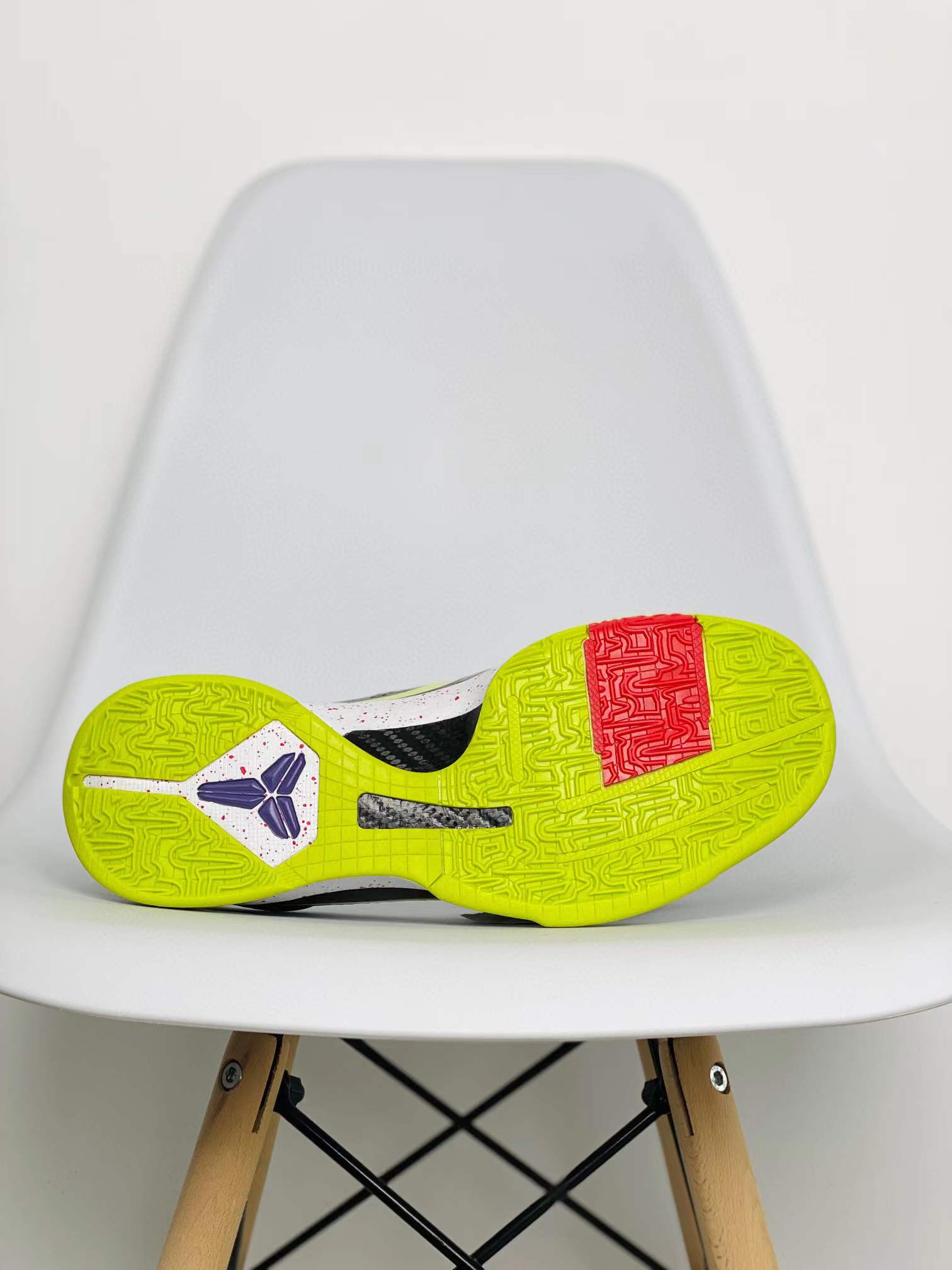 滅世純原 Kobe5 Protro Chaos 科比 5 小丑 低筒 籃球鞋 球鞋 實戰鞋 前後氣墊 真碳板  CD4991-100