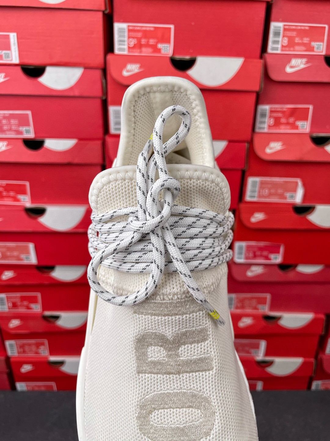 Pharrell Williams x adidas originals NMD HU Human 菲董联名 米白色 低筒 运动鞋 休闲鞋 男鞋女鞋 