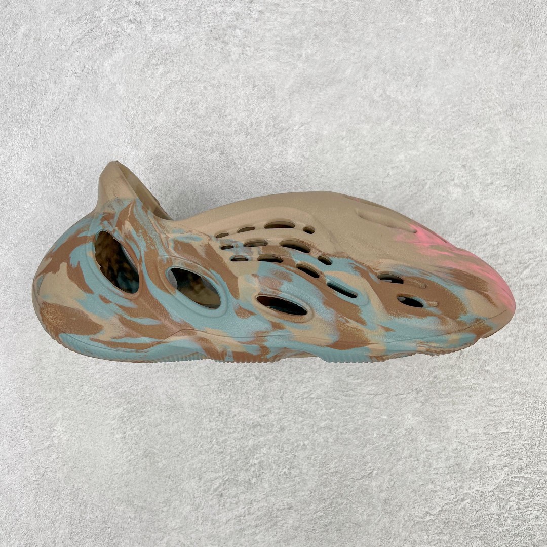 adidas originals Yeezy Foam Runner MX Sand Grey 蓝褐色 运动凉鞋 洞洞鞋 拖鞋 室内室外拖 男鞋 女鞋 GY3969