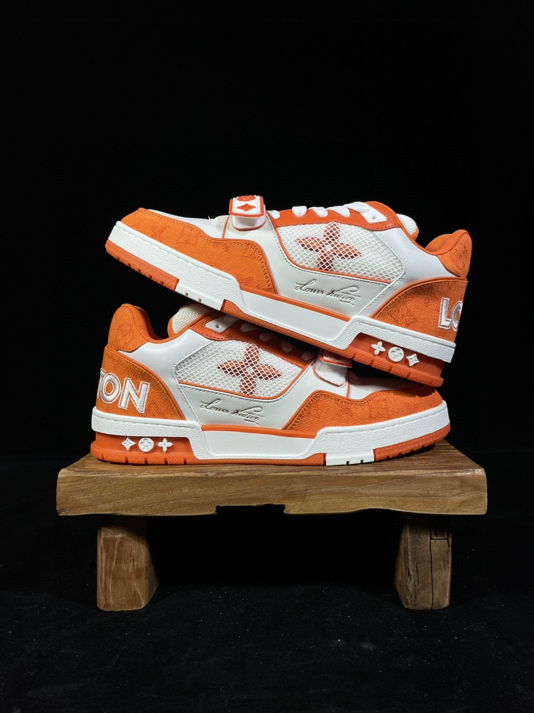 Louis Vuitton 路易威登 Trainer 魔术贴 白橙 休闲鞋 板鞋 运动鞋 男鞋 女鞋 1A9ZBI