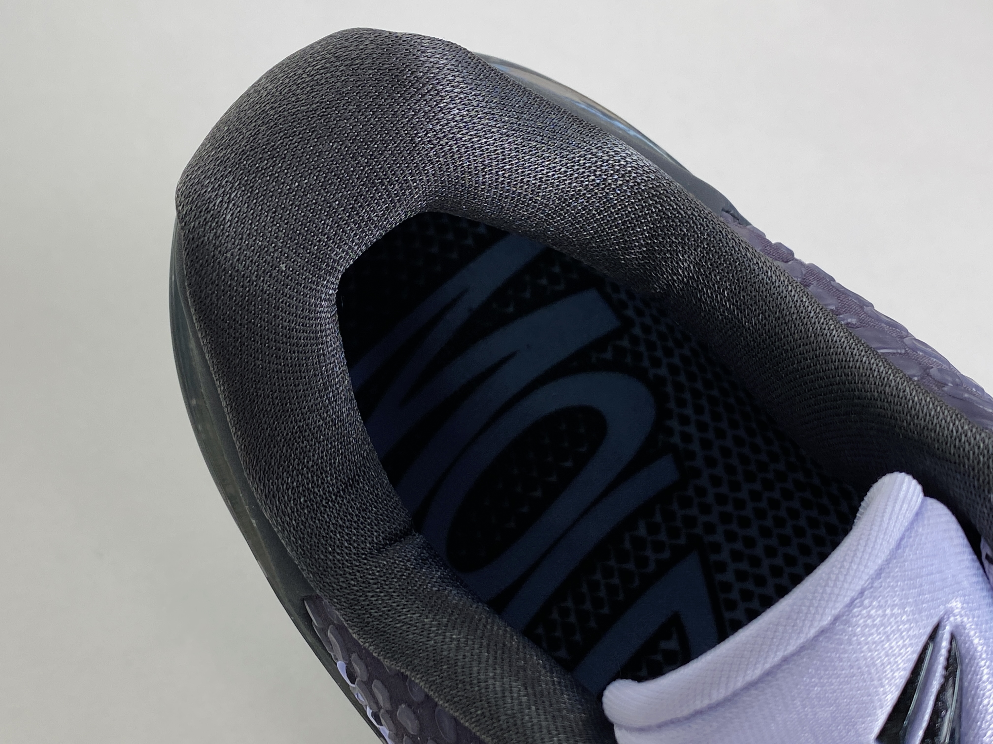 无现货 需预定 H12 Kobe 6 EYBL 前掌Zoom Turbo 气垫 后掌EVA缓震 球鞋 籃球鞋 實戰鞋 前後氣墊 真碳板 男鞋   DM2825-001