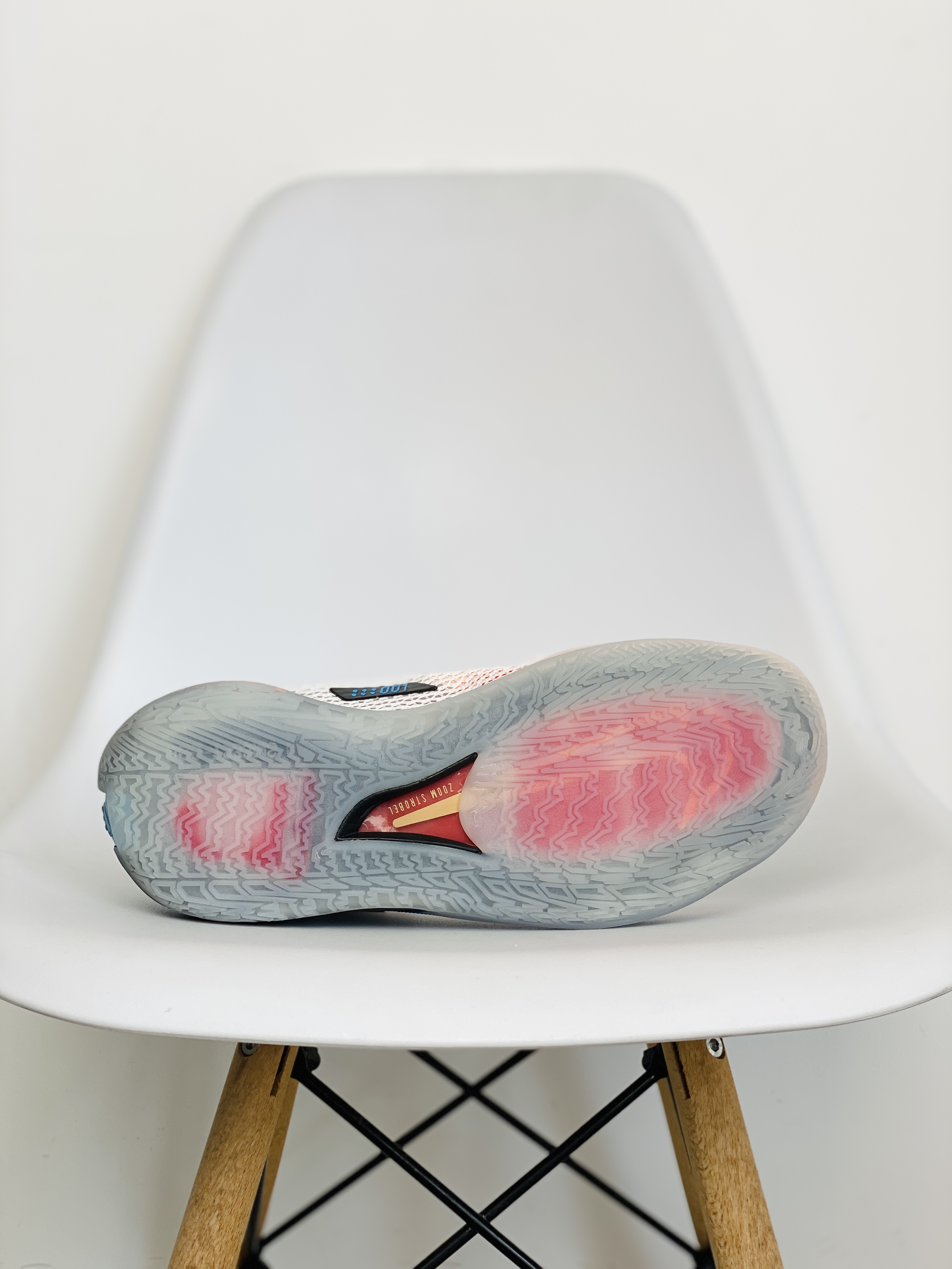 外贸 GT Cut 五彩 低筒 篮球鞋 球鞋 实战鞋 全掌气垫 TPU抗扭 男鞋 CZ0176-101