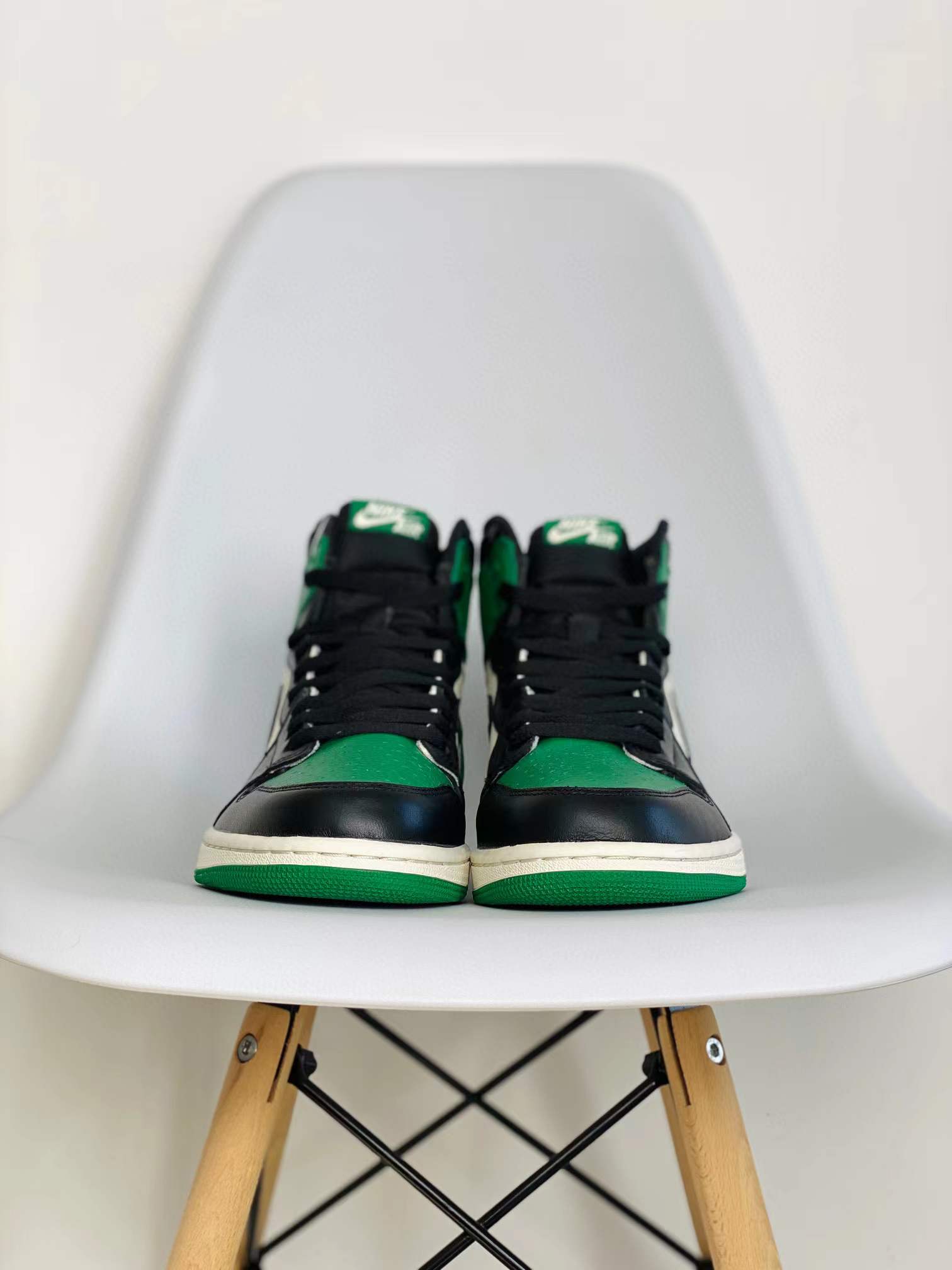 Air Jordan 1 AJ1 Retro Oine Green 黑綠腳趾 篮球鞋 高筒 休闲鞋 男鞋 板鞋  555088-302