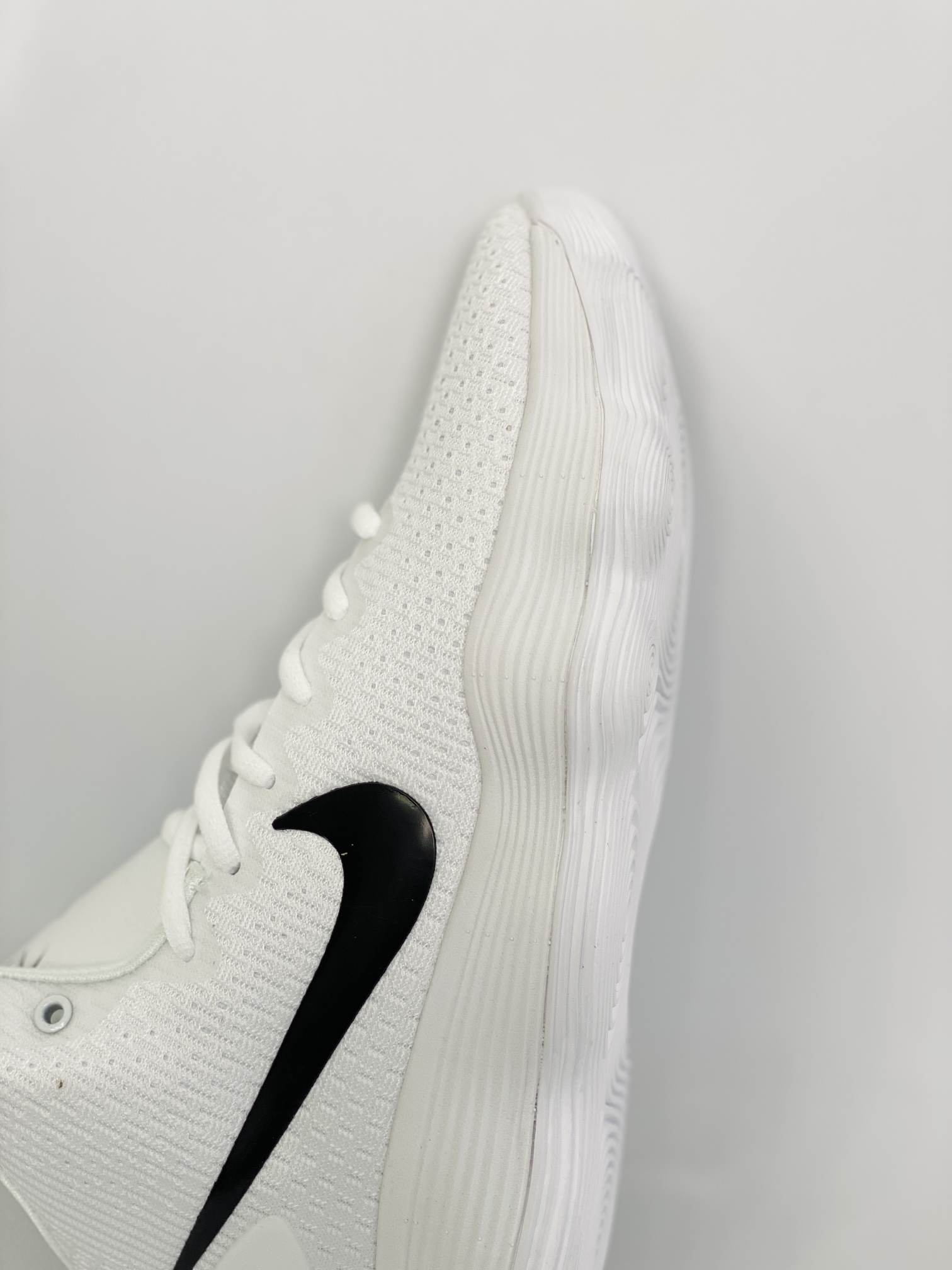 Hyperdunk 2017 TB React White Black 贝多芬 白黑  高筒 减震防滑 实战鞋 篮球鞋 男鞋 897808-100