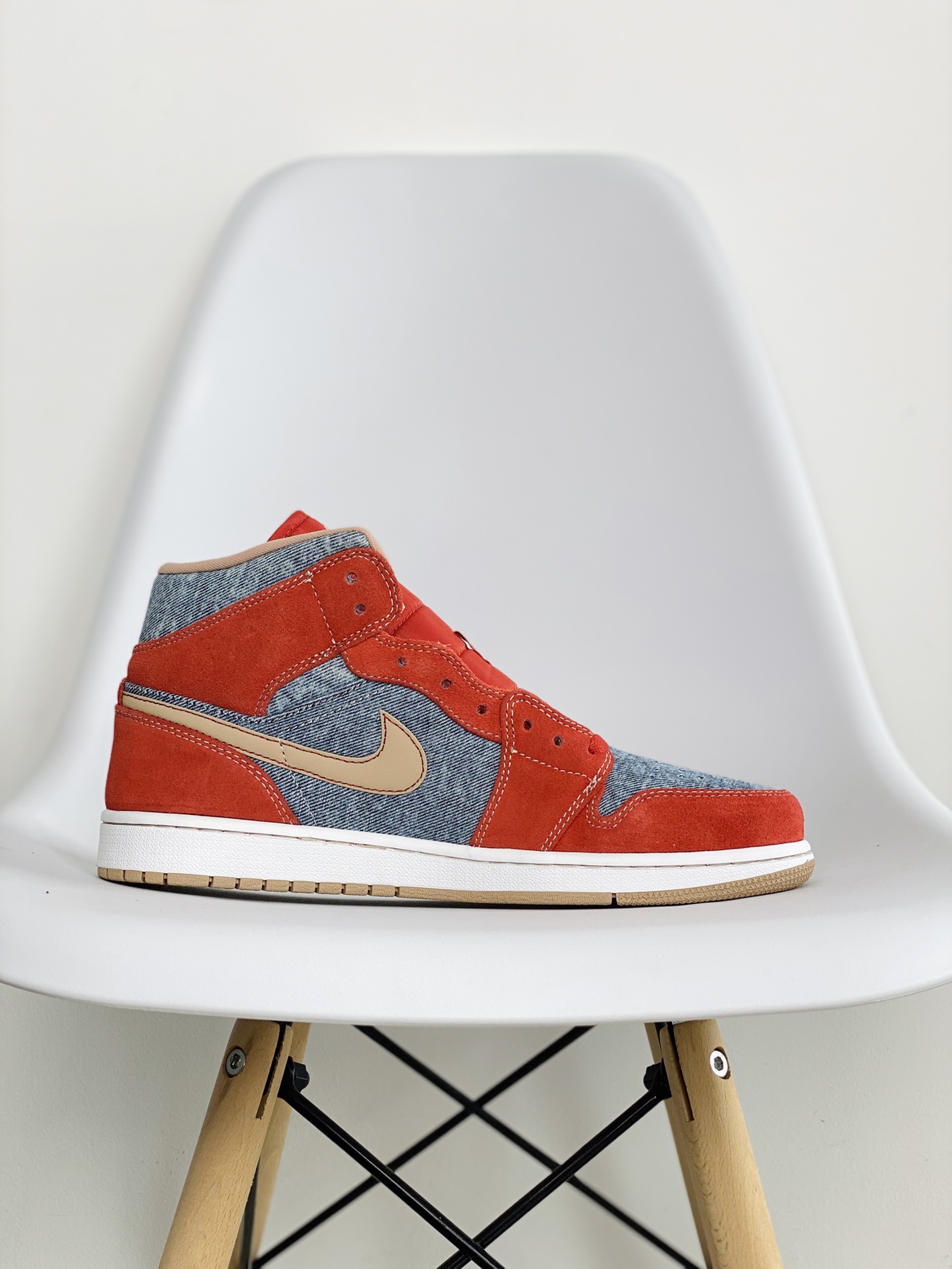 Air Jordan 1 Mid AJ1 Denim 牛仔丹寧 休闲鞋 女鞋 男鞋 情侣鞋 板鞋  DM4352-600