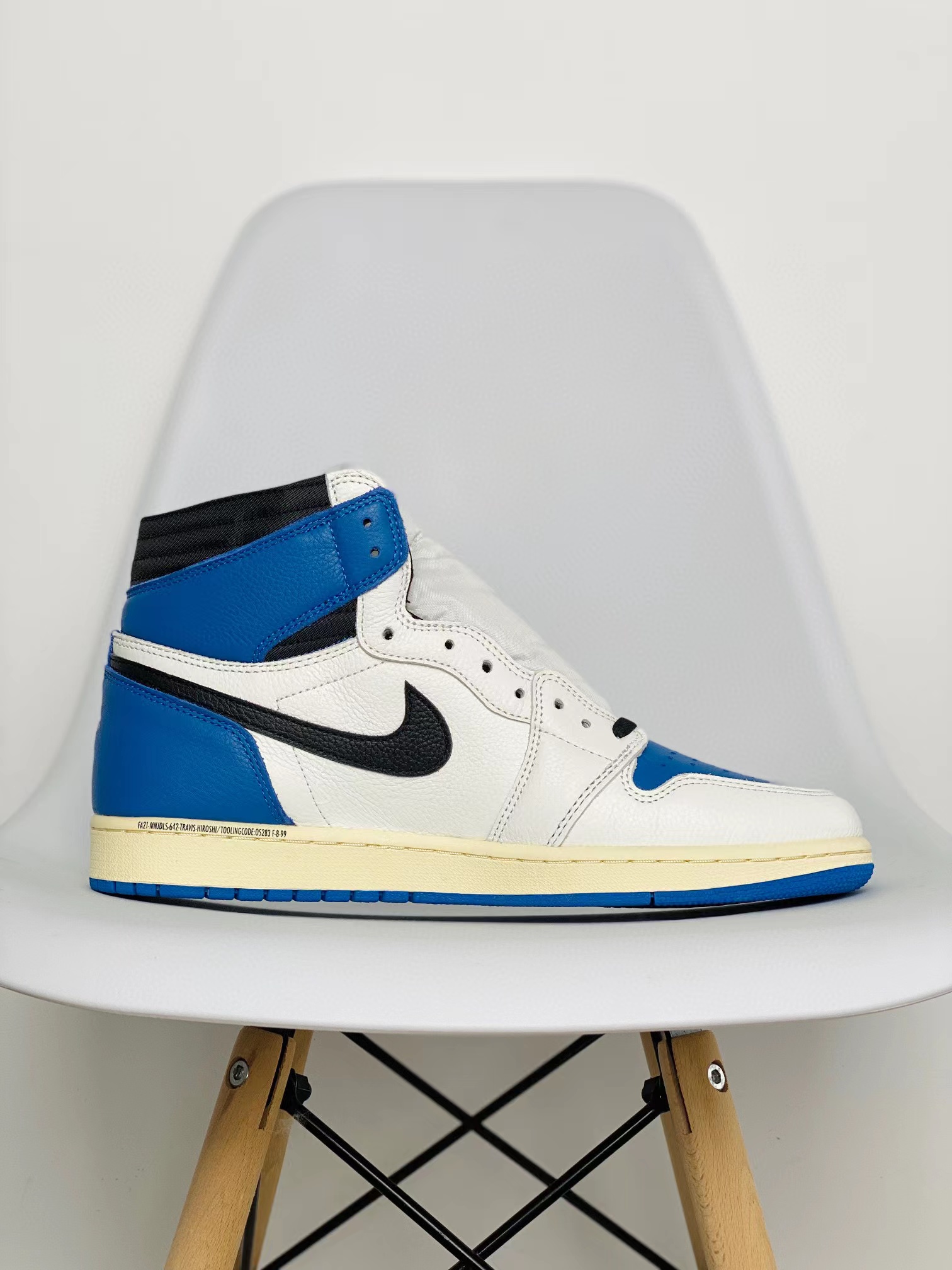 Travis Scott Fragment Design Air Jordan 1 AJ1 Retro OG SP Military Blue 闪电 倒钩 藤原浩 三方联名高筒 休闲鞋 女鞋 男鞋 板鞋 DH3227-105