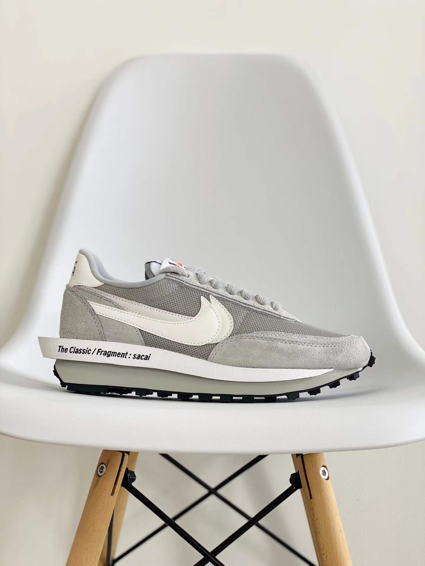 Fragment design x Sacai x NK LDV Waffle Daybreak 藤原浩闪电三方联名 灰色复古 休闲鞋 透气网面 运动鞋 男鞋厚底 女鞋增高 DH2684-001